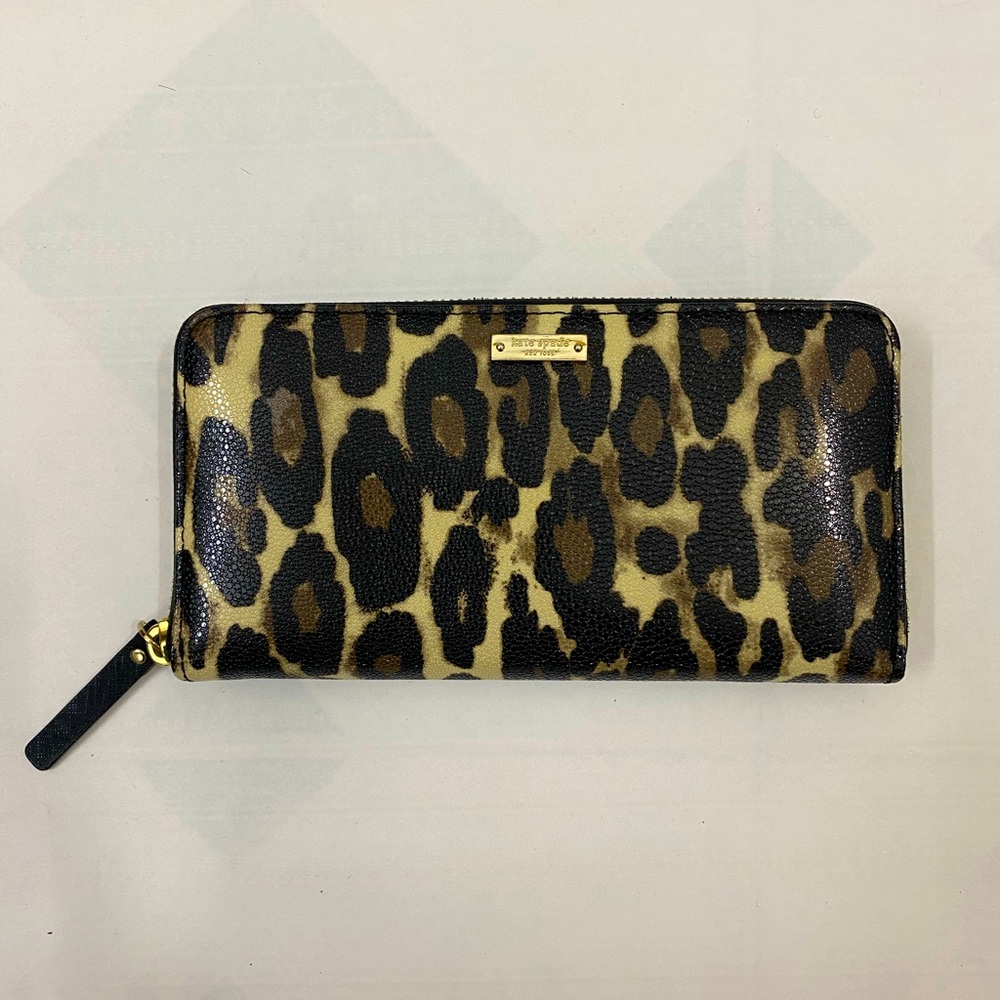 Pre owned Kate Spades wallet